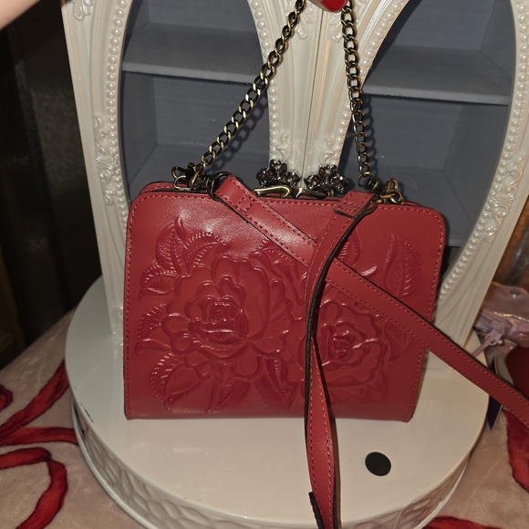 Patricia Nash Red Floral Embossed Crossbody Bag - Picture 4 of 9